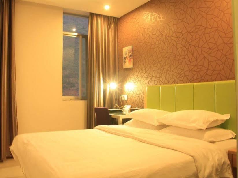 Yangshuo Harbour View Hotel Zewnętrze zdjęcie