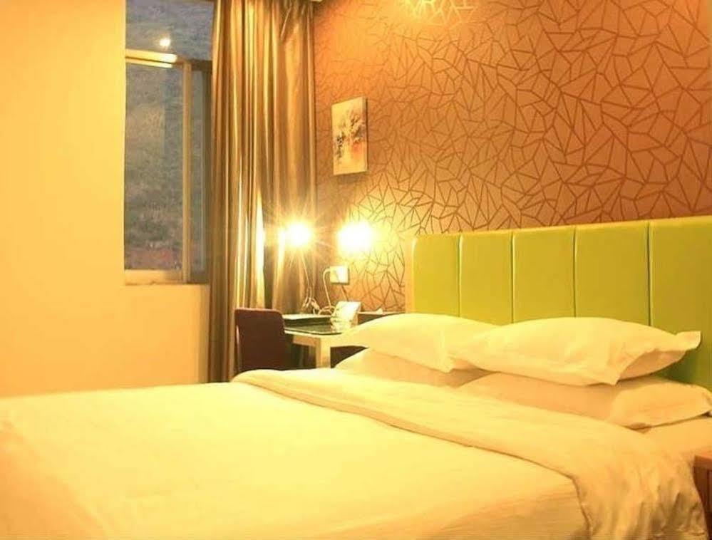 Yangshuo Harbour View Hotel Zewnętrze zdjęcie