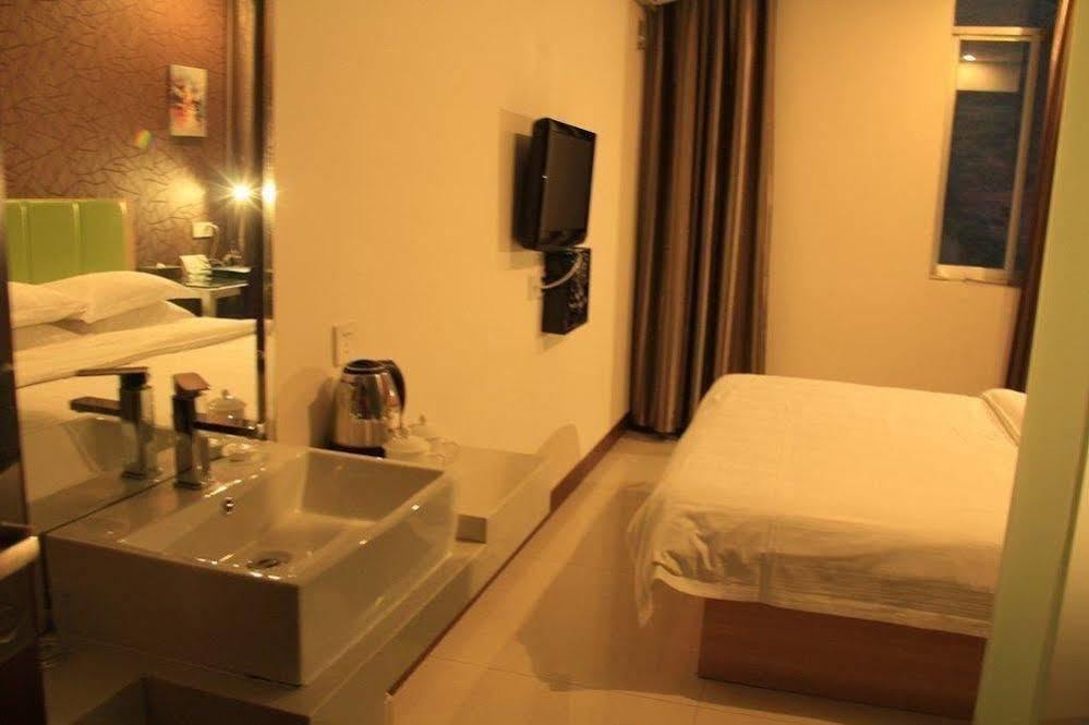 Yangshuo Harbour View Hotel Zewnętrze zdjęcie